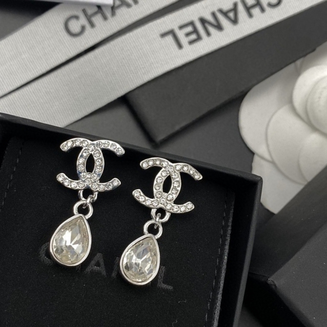 Ch*el